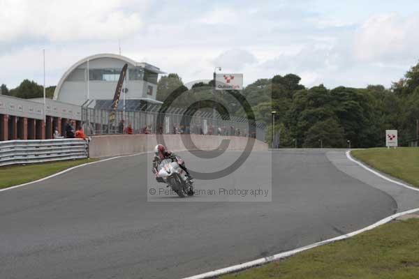 Motorcycle action photographs;Trackday digital images;event digital images;eventdigitalimages;no limits trackday;oulton park;oulton park circuit cheshire;oulton park photographs;peter wileman photography;trackday;trackday photos