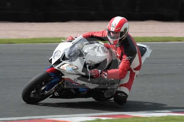 Motorcycle action photographs;Trackday digital images;event digital images;eventdigitalimages;no limits trackday;oulton park;oulton park circuit cheshire;oulton park photographs;peter wileman photography;trackday;trackday photos