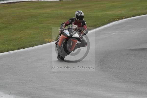 Motorcycle action photographs;Trackday digital images;event digital images;eventdigitalimages;no limits trackday;oulton park;oulton park circuit cheshire;oulton park photographs;peter wileman photography;trackday;trackday photos