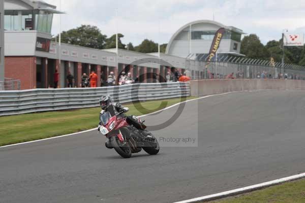 Motorcycle action photographs;Trackday digital images;event digital images;eventdigitalimages;no limits trackday;oulton park;oulton park circuit cheshire;oulton park photographs;peter wileman photography;trackday;trackday photos