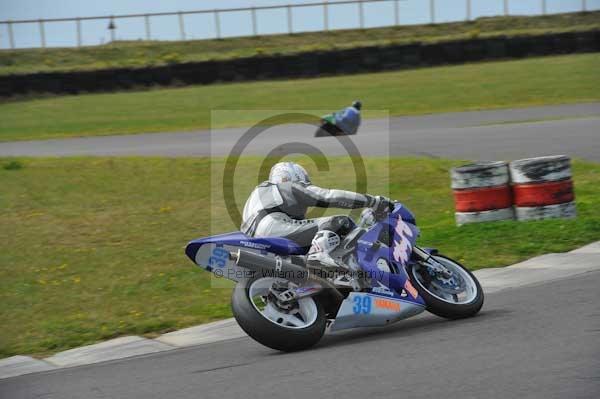 anglesey no limits trackday;anglesey photographs;anglesey trackday photographs;enduro digital images;event digital images;eventdigitalimages;no limits trackdays;peter wileman photography;racing digital images;trac mon;trackday digital images;trackday photos;ty croes