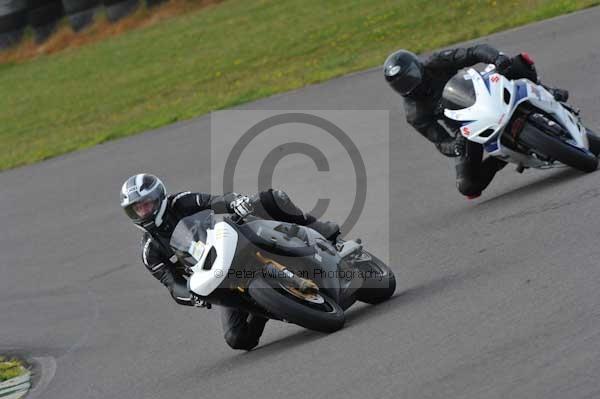 Motorcycle action photographs;Trackday digital images;Ty croes;anglesey;anglesey photographs;event digital images;eventdigitalimages;no limits trackday;peter wileman photography;trac mon;trackday;trackday photos