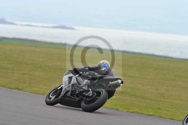 Motorcycle action photographs;Trackday digital images;Ty croes;anglesey;anglesey photographs;event digital images;eventdigitalimages;no limits trackday;peter wileman photography;trac mon;trackday;trackday photos