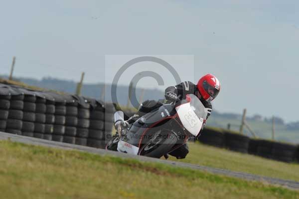 Motorcycle action photographs;Trackday digital images;Ty croes;anglesey;anglesey photographs;event digital images;eventdigitalimages;no limits trackday;peter wileman photography;trac mon;trackday;trackday photos