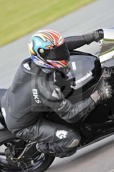 Motorcycle action photographs;Trackday digital images;Ty croes;anglesey;anglesey photographs;event digital images;eventdigitalimages;no limits trackday;peter wileman photography;trac mon;trackday;trackday photos