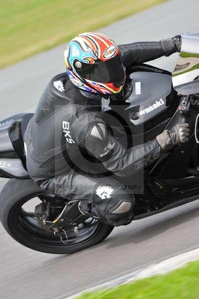 Motorcycle action photographs;Trackday digital images;Ty croes;anglesey;anglesey photographs;event digital images;eventdigitalimages;no limits trackday;peter wileman photography;trac mon;trackday;trackday photos