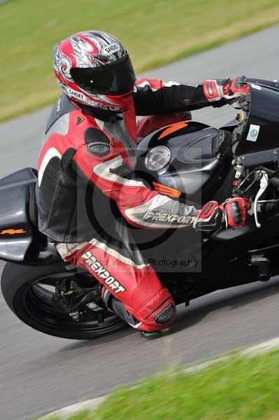 Motorcycle action photographs;Trackday digital images;Ty croes;anglesey;anglesey photographs;event digital images;eventdigitalimages;no limits trackday;peter wileman photography;trac mon;trackday;trackday photos