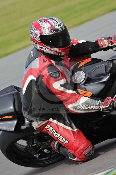 Motorcycle action photographs;Trackday digital images;Ty croes;anglesey;anglesey photographs;event digital images;eventdigitalimages;no limits trackday;peter wileman photography;trac mon;trackday;trackday photos