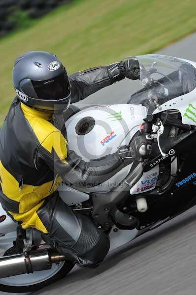 Motorcycle action photographs;Trackday digital images;Ty croes;anglesey;anglesey photographs;event digital images;eventdigitalimages;no limits trackday;peter wileman photography;trac mon;trackday;trackday photos