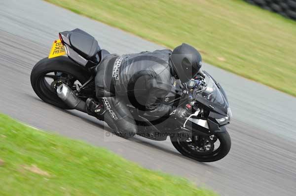 Motorcycle action photographs;Trackday digital images;Ty croes;anglesey;anglesey photographs;event digital images;eventdigitalimages;no limits trackday;peter wileman photography;trac mon;trackday;trackday photos