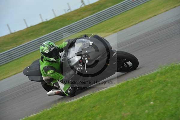 Motorcycle action photographs;Trackday digital images;Ty croes;anglesey;anglesey photographs;event digital images;eventdigitalimages;no limits trackday;peter wileman photography;trac mon;trackday;trackday photos