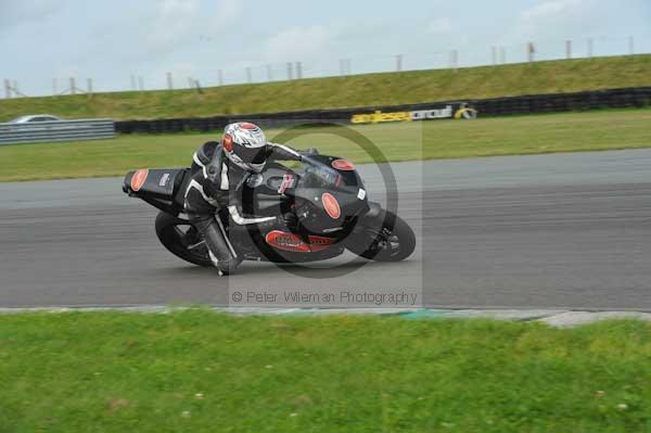 Motorcycle action photographs;Trackday digital images;Ty croes;anglesey;anglesey photographs;event digital images;eventdigitalimages;no limits trackday;peter wileman photography;trac mon;trackday;trackday photos