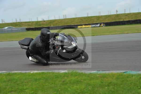 Motorcycle action photographs;Trackday digital images;Ty croes;anglesey;anglesey photographs;event digital images;eventdigitalimages;no limits trackday;peter wileman photography;trac mon;trackday;trackday photos