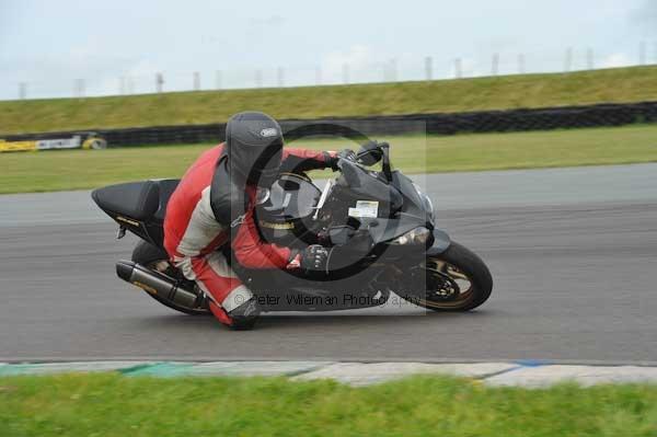 Motorcycle action photographs;Trackday digital images;Ty croes;anglesey;anglesey photographs;event digital images;eventdigitalimages;no limits trackday;peter wileman photography;trac mon;trackday;trackday photos