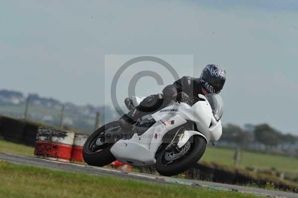 Motorcycle action photographs;Trackday digital images;Ty croes;anglesey;anglesey photographs;event digital images;eventdigitalimages;no limits trackday;peter wileman photography;trac mon;trackday;trackday photos