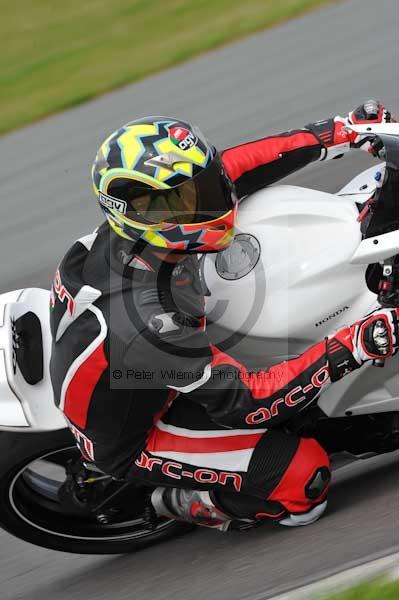 Motorcycle action photographs;Trackday digital images;Ty croes;anglesey;anglesey photographs;event digital images;eventdigitalimages;no limits trackday;peter wileman photography;trac mon;trackday;trackday photos