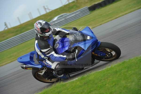 Motorcycle action photographs;Trackday digital images;Ty croes;anglesey;anglesey photographs;event digital images;eventdigitalimages;no limits trackday;peter wileman photography;trac mon;trackday;trackday photos