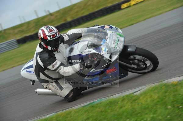 Motorcycle action photographs;Trackday digital images;Ty croes;anglesey;anglesey photographs;event digital images;eventdigitalimages;no limits trackday;peter wileman photography;trac mon;trackday;trackday photos