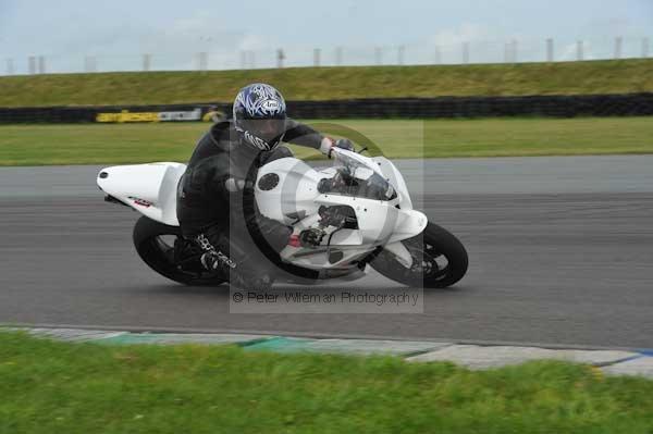 Motorcycle action photographs;Trackday digital images;Ty croes;anglesey;anglesey photographs;event digital images;eventdigitalimages;no limits trackday;peter wileman photography;trac mon;trackday;trackday photos