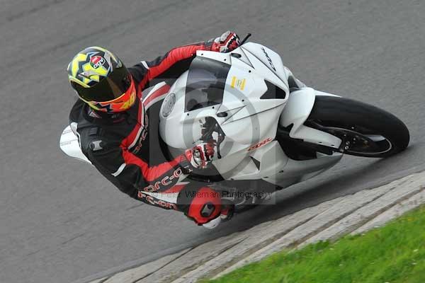 Motorcycle action photographs;Trackday digital images;Ty croes;anglesey;anglesey photographs;event digital images;eventdigitalimages;no limits trackday;peter wileman photography;trac mon;trackday;trackday photos