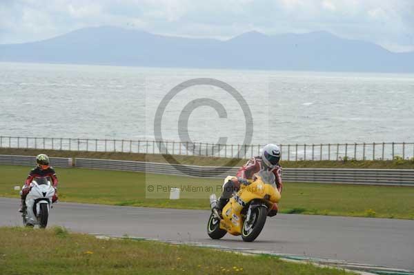 Motorcycle action photographs;Trackday digital images;Ty croes;anglesey;anglesey photographs;event digital images;eventdigitalimages;no limits trackday;peter wileman photography;trac mon;trackday;trackday photos