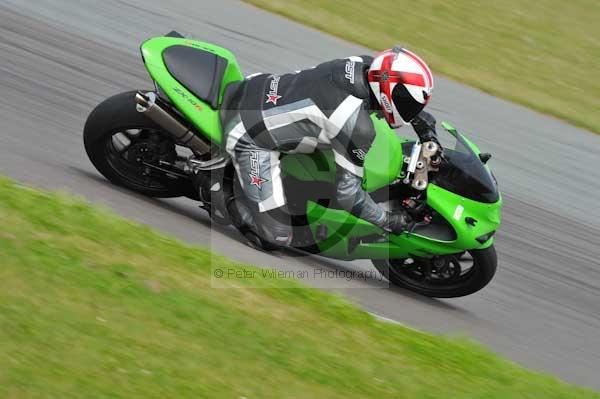 Motorcycle action photographs;Trackday digital images;Ty croes;anglesey;anglesey photographs;event digital images;eventdigitalimages;no limits trackday;peter wileman photography;trac mon;trackday;trackday photos