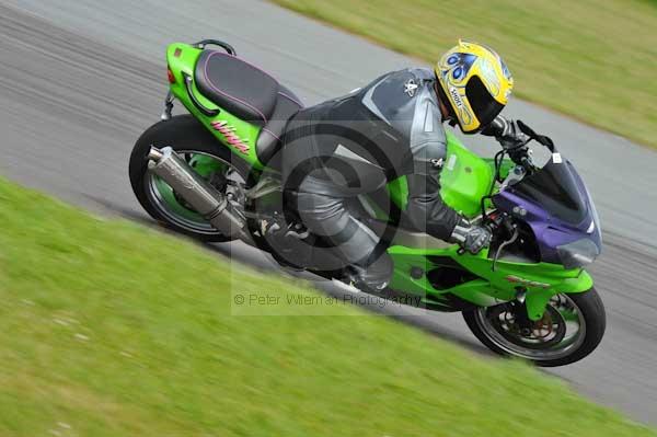 Motorcycle action photographs;Trackday digital images;Ty croes;anglesey;anglesey photographs;event digital images;eventdigitalimages;no limits trackday;peter wileman photography;trac mon;trackday;trackday photos