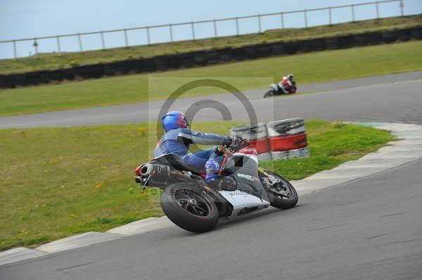 Motorcycle action photographs;Trackday digital images;Ty croes;anglesey;anglesey photographs;event digital images;eventdigitalimages;no limits trackday;peter wileman photography;trac mon;trackday;trackday photos