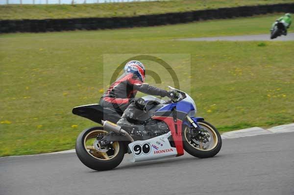 Motorcycle action photographs;Trackday digital images;Ty croes;anglesey;anglesey photographs;event digital images;eventdigitalimages;no limits trackday;peter wileman photography;trac mon;trackday;trackday photos