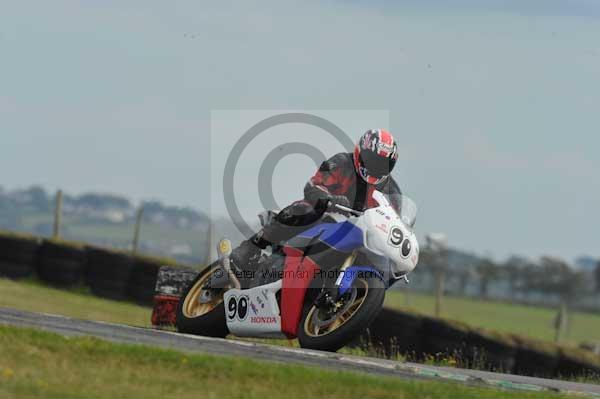 Motorcycle action photographs;Trackday digital images;Ty croes;anglesey;anglesey photographs;event digital images;eventdigitalimages;no limits trackday;peter wileman photography;trac mon;trackday;trackday photos