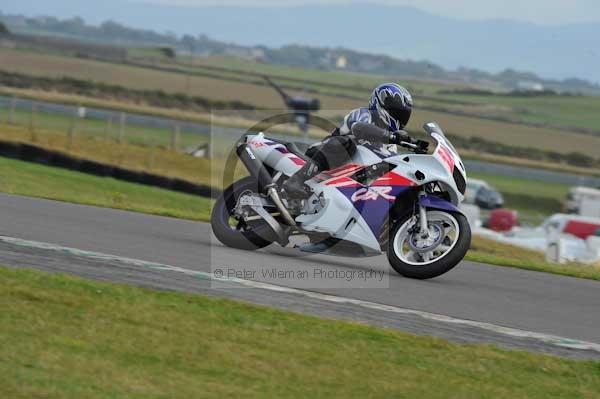 Motorcycle action photographs;Trackday digital images;Ty croes;anglesey;anglesey photographs;event digital images;eventdigitalimages;no limits trackday;peter wileman photography;trac mon;trackday;trackday photos