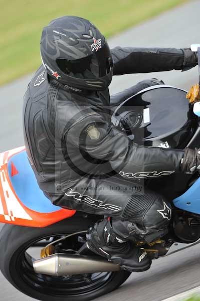 Motorcycle action photographs;Trackday digital images;Ty croes;anglesey;anglesey photographs;event digital images;eventdigitalimages;no limits trackday;peter wileman photography;trac mon;trackday;trackday photos