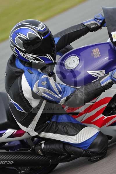 Motorcycle action photographs;Trackday digital images;Ty croes;anglesey;anglesey photographs;event digital images;eventdigitalimages;no limits trackday;peter wileman photography;trac mon;trackday;trackday photos