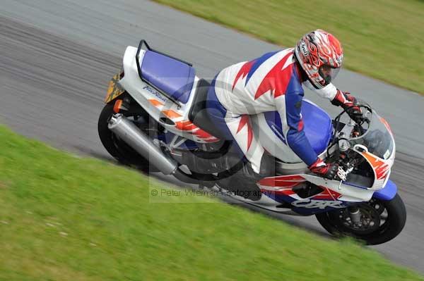 Motorcycle action photographs;Trackday digital images;Ty croes;anglesey;anglesey photographs;event digital images;eventdigitalimages;no limits trackday;peter wileman photography;trac mon;trackday;trackday photos