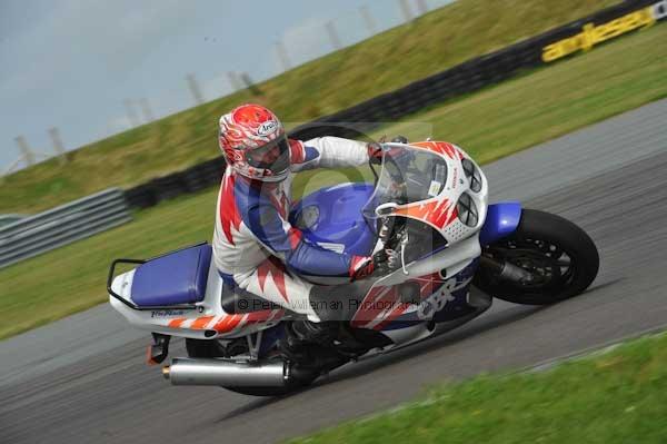 Motorcycle action photographs;Trackday digital images;Ty croes;anglesey;anglesey photographs;event digital images;eventdigitalimages;no limits trackday;peter wileman photography;trac mon;trackday;trackday photos