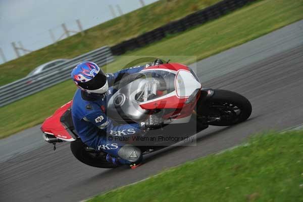 Motorcycle action photographs;Trackday digital images;Ty croes;anglesey;anglesey photographs;event digital images;eventdigitalimages;no limits trackday;peter wileman photography;trac mon;trackday;trackday photos