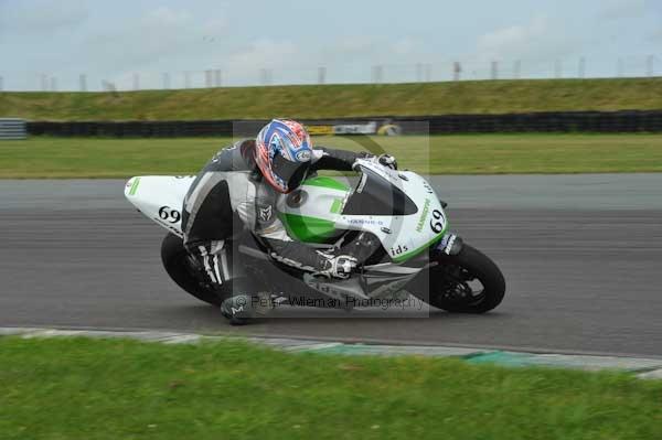 Motorcycle action photographs;Trackday digital images;Ty croes;anglesey;anglesey photographs;event digital images;eventdigitalimages;no limits trackday;peter wileman photography;trac mon;trackday;trackday photos