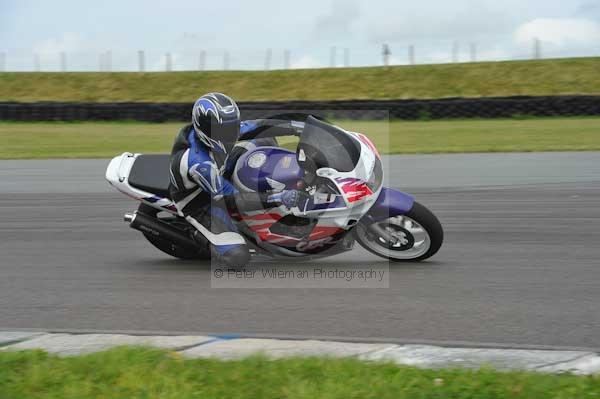 Motorcycle action photographs;Trackday digital images;Ty croes;anglesey;anglesey photographs;event digital images;eventdigitalimages;no limits trackday;peter wileman photography;trac mon;trackday;trackday photos