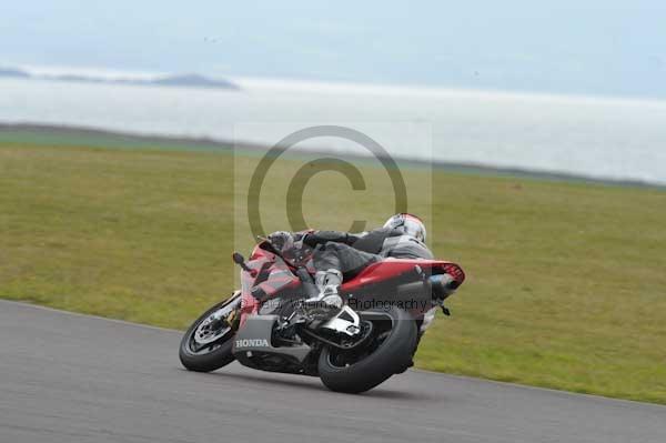 Motorcycle action photographs;Trackday digital images;Ty croes;anglesey;anglesey photographs;event digital images;eventdigitalimages;no limits trackday;peter wileman photography;trac mon;trackday;trackday photos