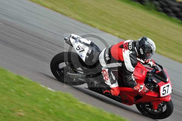 Motorcycle action photographs;Trackday digital images;Ty croes;anglesey;anglesey photographs;event digital images;eventdigitalimages;no limits trackday;peter wileman photography;trac mon;trackday;trackday photos