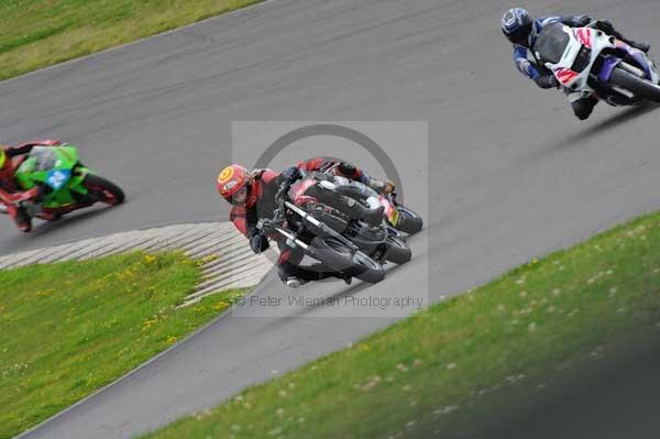 Motorcycle action photographs;Trackday digital images;Ty croes;anglesey;anglesey photographs;event digital images;eventdigitalimages;no limits trackday;peter wileman photography;trac mon;trackday;trackday photos