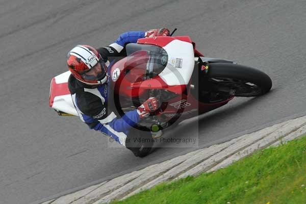 Motorcycle action photographs;Trackday digital images;Ty croes;anglesey;anglesey photographs;event digital images;eventdigitalimages;no limits trackday;peter wileman photography;trac mon;trackday;trackday photos