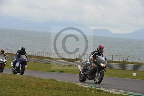 Motorcycle action photographs;Trackday digital images;Ty croes;anglesey;anglesey photographs;event digital images;eventdigitalimages;no limits trackday;peter wileman photography;trac mon;trackday;trackday photos