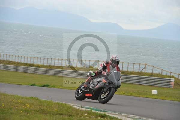 Motorcycle action photographs;Trackday digital images;Ty croes;anglesey;anglesey photographs;event digital images;eventdigitalimages;no limits trackday;peter wileman photography;trac mon;trackday;trackday photos