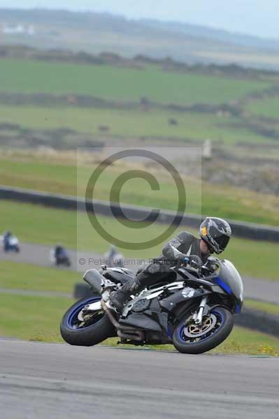 Motorcycle action photographs;Trackday digital images;Ty croes;anglesey;anglesey photographs;event digital images;eventdigitalimages;no limits trackday;peter wileman photography;trac mon;trackday;trackday photos