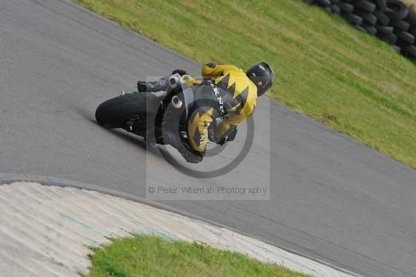 Motorcycle action photographs;Trackday digital images;Ty croes;anglesey;anglesey photographs;event digital images;eventdigitalimages;no limits trackday;peter wileman photography;trac mon;trackday;trackday photos