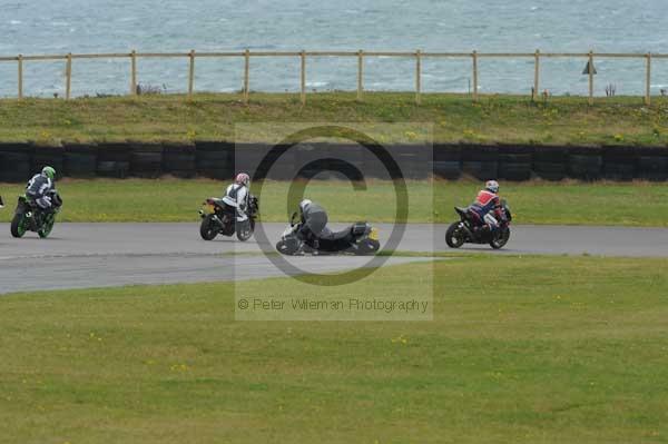 Motorcycle action photographs;Trackday digital images;Ty croes;anglesey;anglesey photographs;event digital images;eventdigitalimages;no limits trackday;peter wileman photography;trac mon;trackday;trackday photos