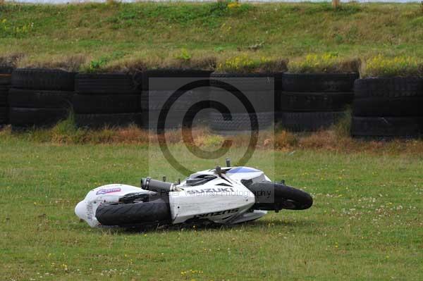 Motorcycle action photographs;Trackday digital images;Ty croes;anglesey;anglesey photographs;event digital images;eventdigitalimages;no limits trackday;peter wileman photography;trac mon;trackday;trackday photos