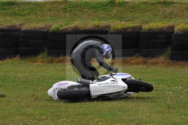 Motorcycle action photographs;Trackday digital images;Ty croes;anglesey;anglesey photographs;event digital images;eventdigitalimages;no limits trackday;peter wileman photography;trac mon;trackday;trackday photos