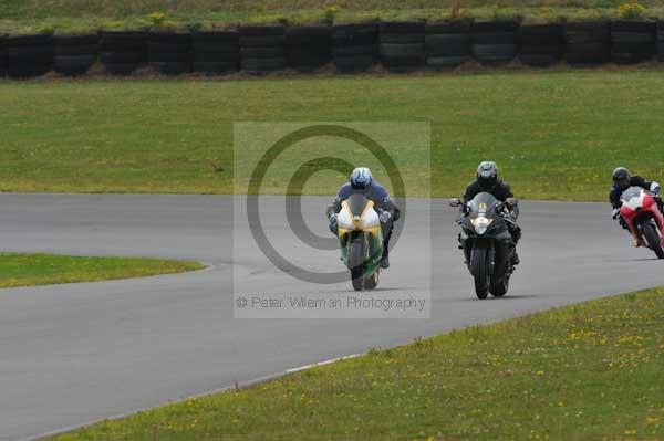 Motorcycle action photographs;Trackday digital images;Ty croes;anglesey;anglesey photographs;event digital images;eventdigitalimages;no limits trackday;peter wileman photography;trac mon;trackday;trackday photos